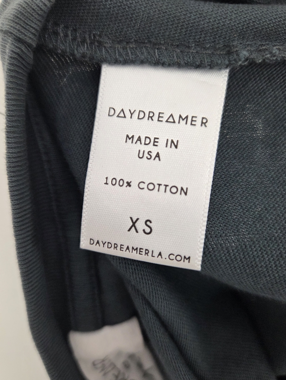 Free People x Daydreamer Shirt Womens Small Retro Black Biggie Slit Hi Lo Tee XS - Picture 9 of 11